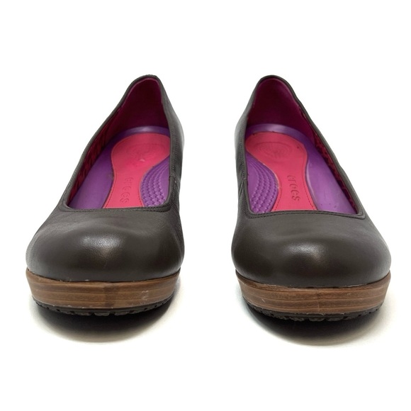 Crocs Walnut Brown Wedge Heel Size 9 Platform Pump Leather Closed Round Toe - Picture 4 of 13